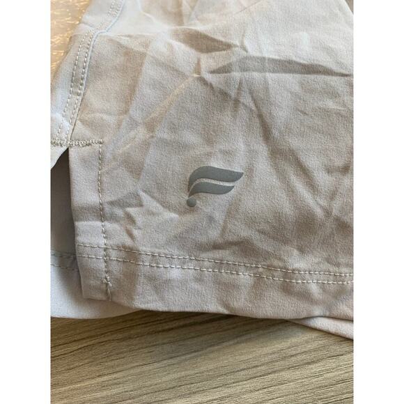 Athleta Men's Cut Out Sports Gym Shorts Elastic Waist Logo Gray Size 38 - Picture 3 of 4